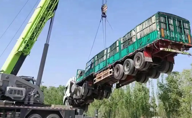 扶沟道路脱困救援案例